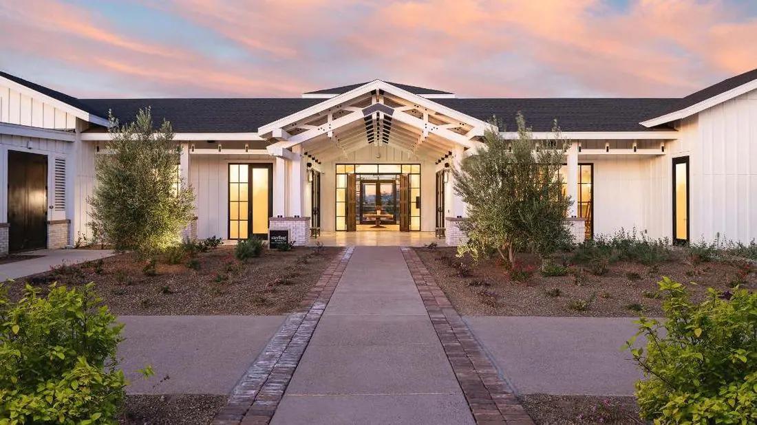 Sterling Grove architecture and landscaping